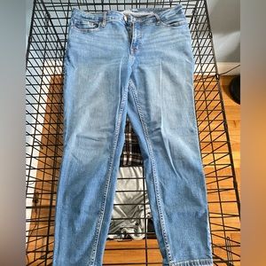 Old Navy High Rise Rockstar Super Skinny Jeans